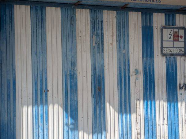 Local comercial en Alquiler en Calle Abogado Rafael Medina, 3 en El Torrejón - El Cerezo