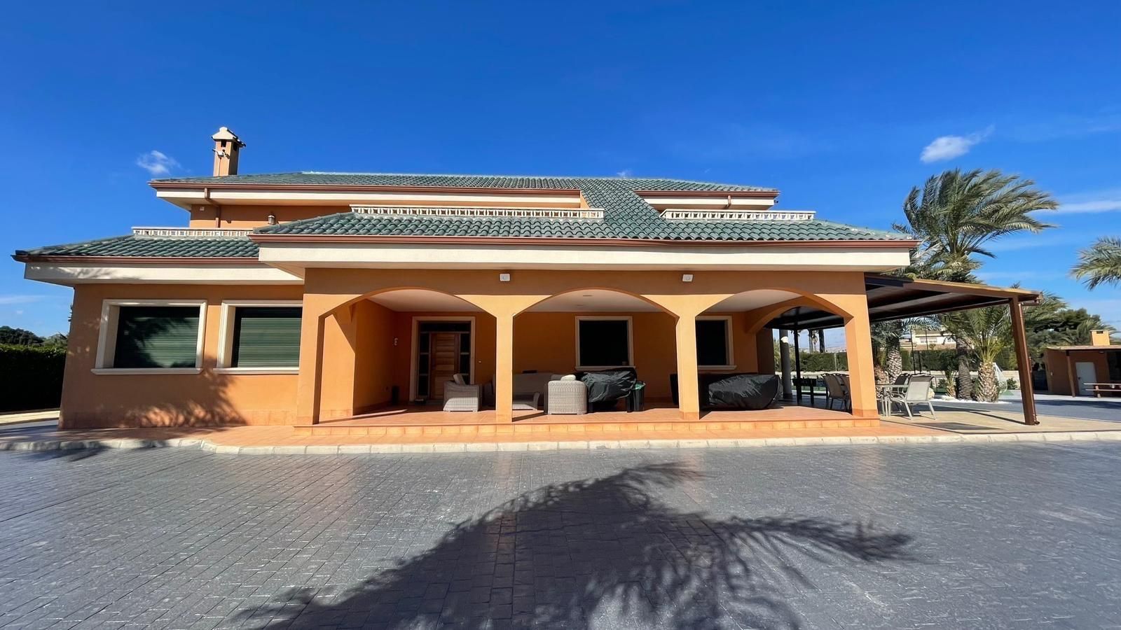 Exterior view of House or chalet for sale in Elche / Elx  with Air Conditioner, Heating and Private garden