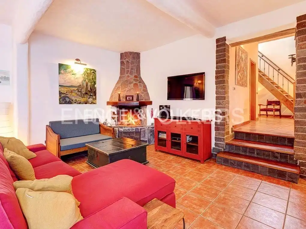 Houses for sale in Charco del Pino