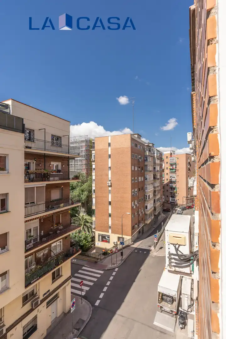 Außenansicht von Wohnung zum Verkauf in Madrid mit Heizung und Terrasse