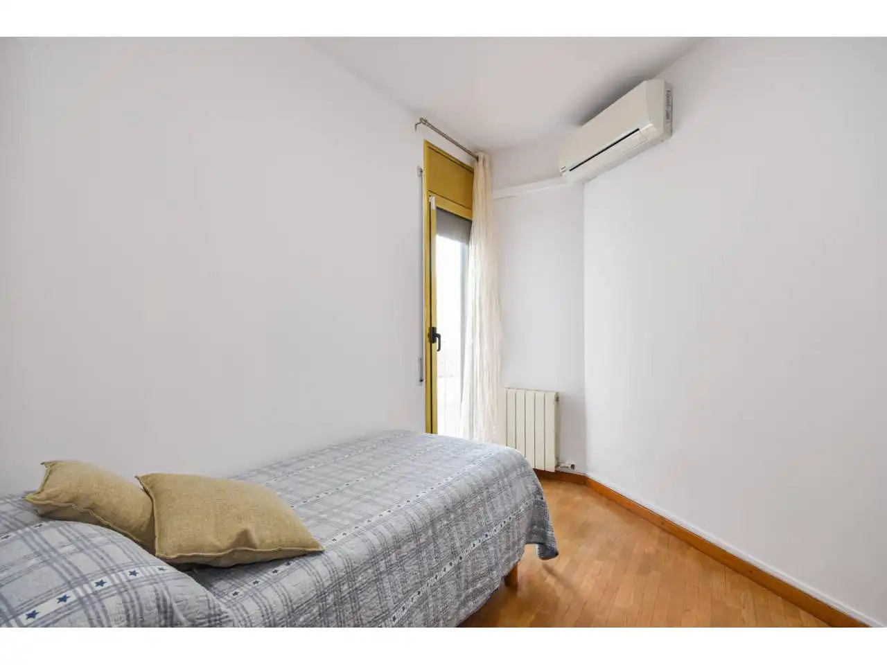 Dormitori de Àtic en venda en Sabadell amb Aire condicionat, Calefacció i Parquet
