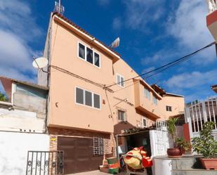 Vista exterior de Casa o xalet en venda en Telde amb Terrassa i Balcó