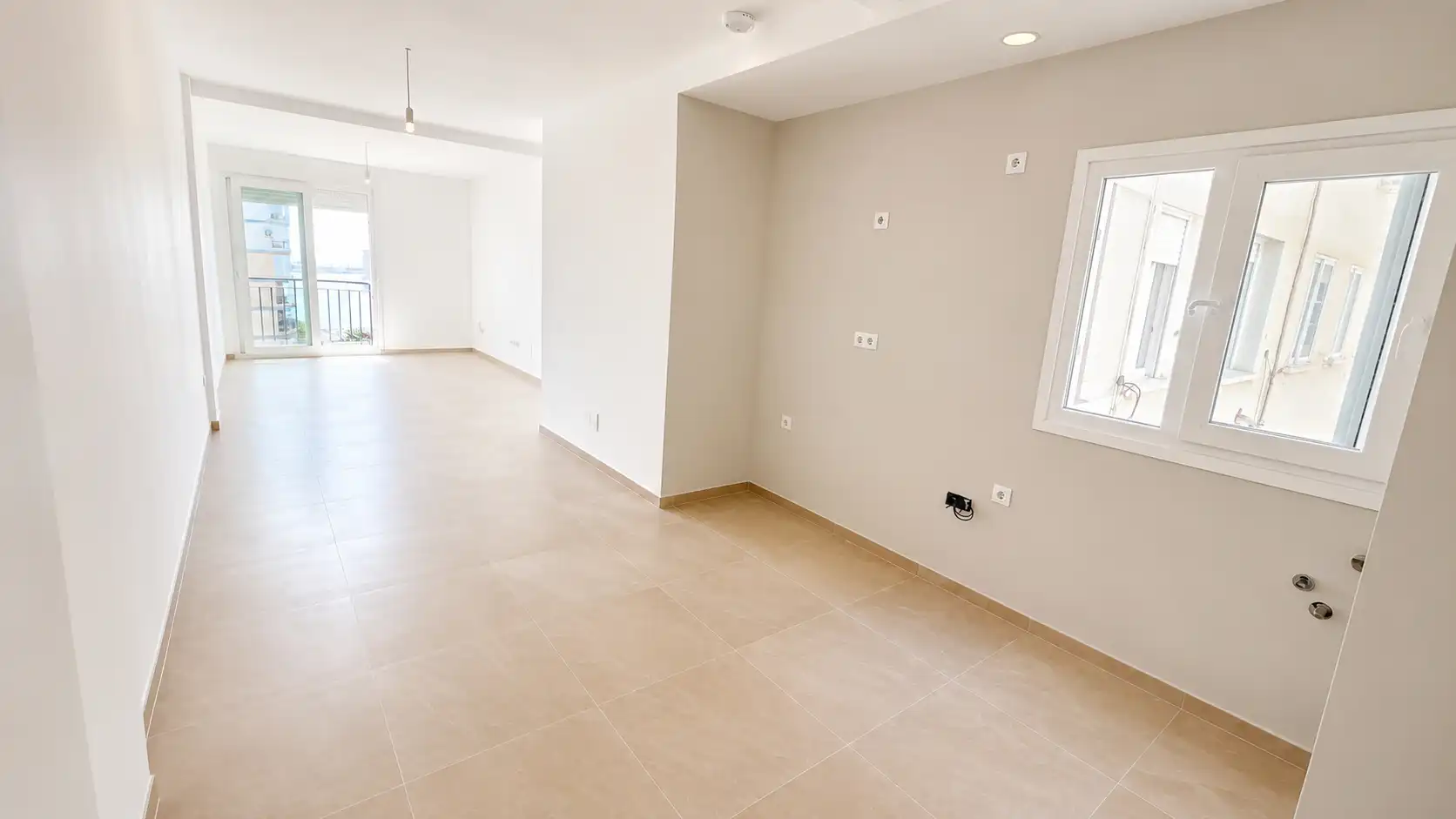 Piso con ascensor en venta en Avenida del Comandante Benítez