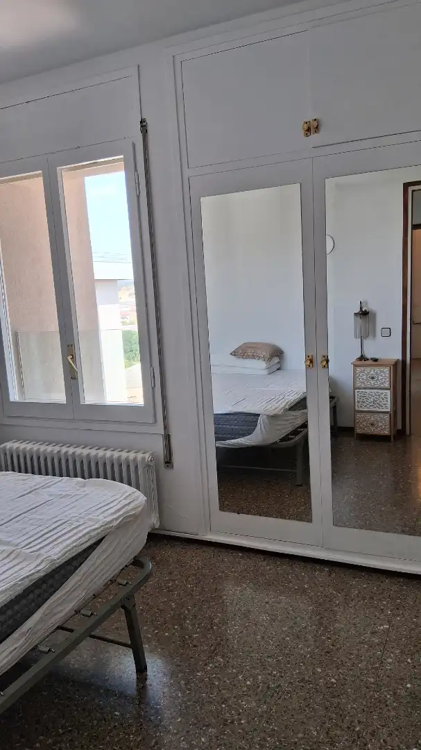 Bedroom of Flat for rent in Vic  with Heating, Private garden and Furnished