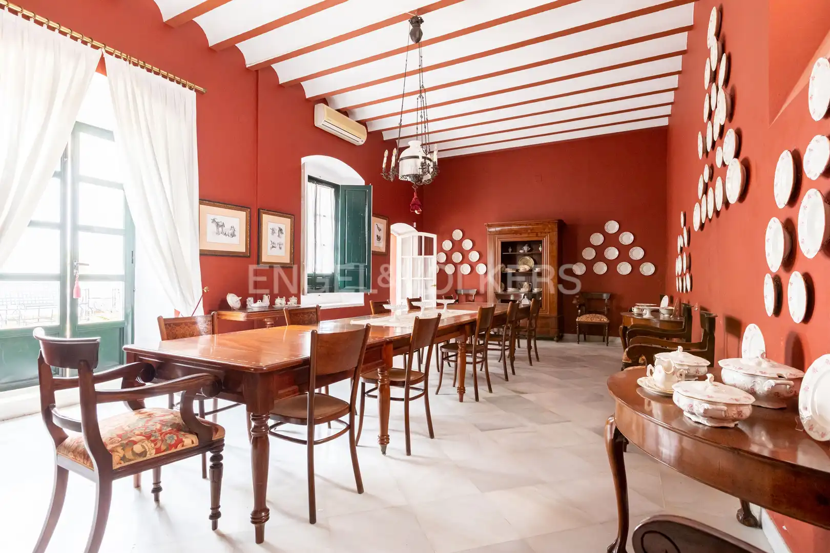 Comedor de Casa o chalet en venta en Umbrete con Calefacción, Jardín privado y Piscina