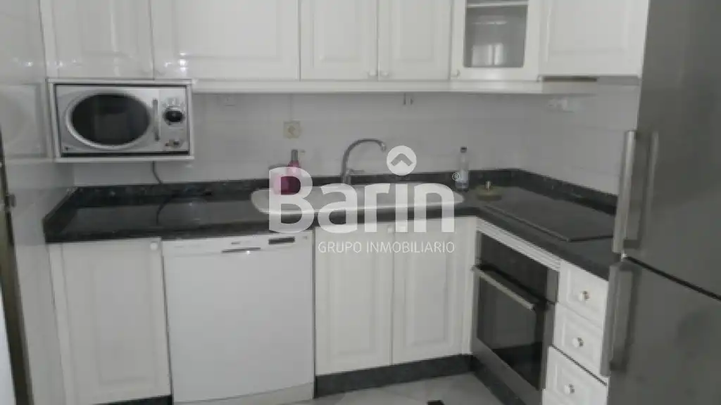 Cocina de Piso de alquiler en Córdoba con Aire acondicionado