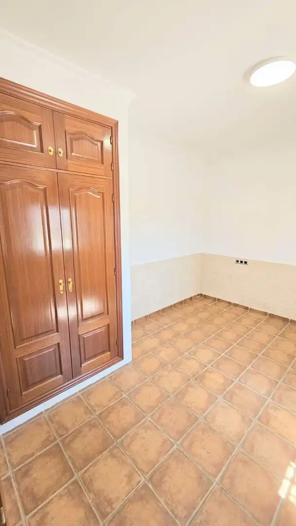 Casa adosada en venda en Vélez-Málaga amb Terrassa, Traster i Moblat