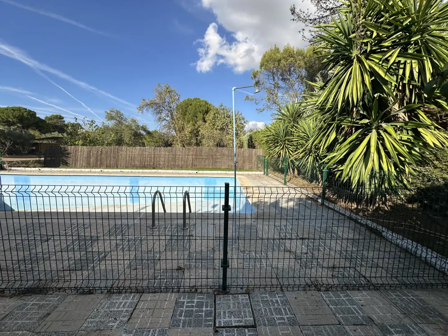 Piscina de Casa o chalet en venta en Baeza con Aire acondicionado, Jardín privado y Trastero