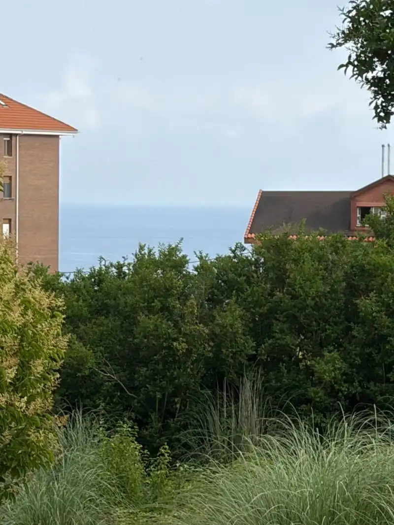 Casa adosada en venda en Suances amb Calefacció, Parquet i Terrassa