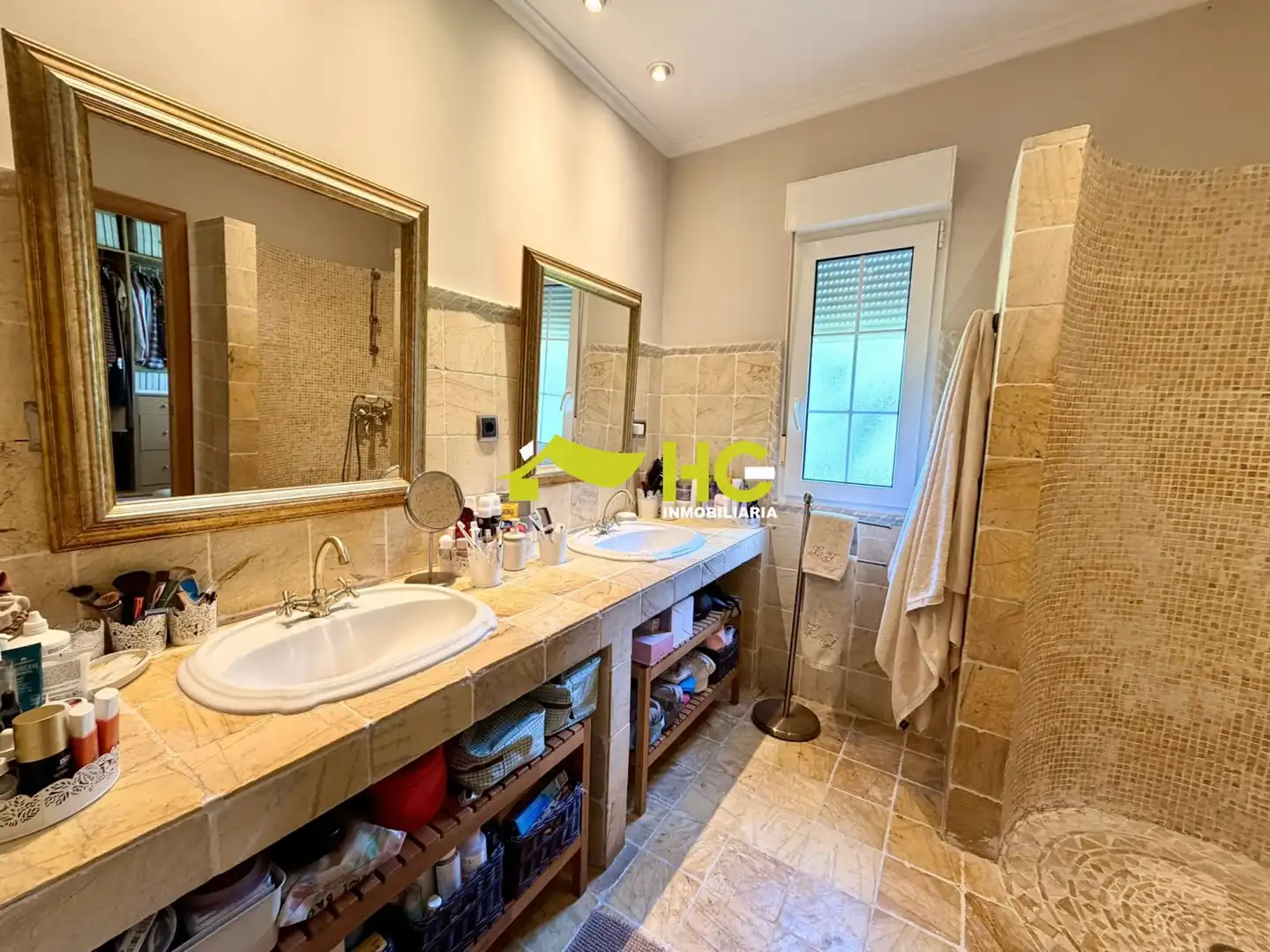 Baño de Casa o chalet en venta en Villaviciosa de Odón con Aire acondicionado, Calefacción y Jardín privado
