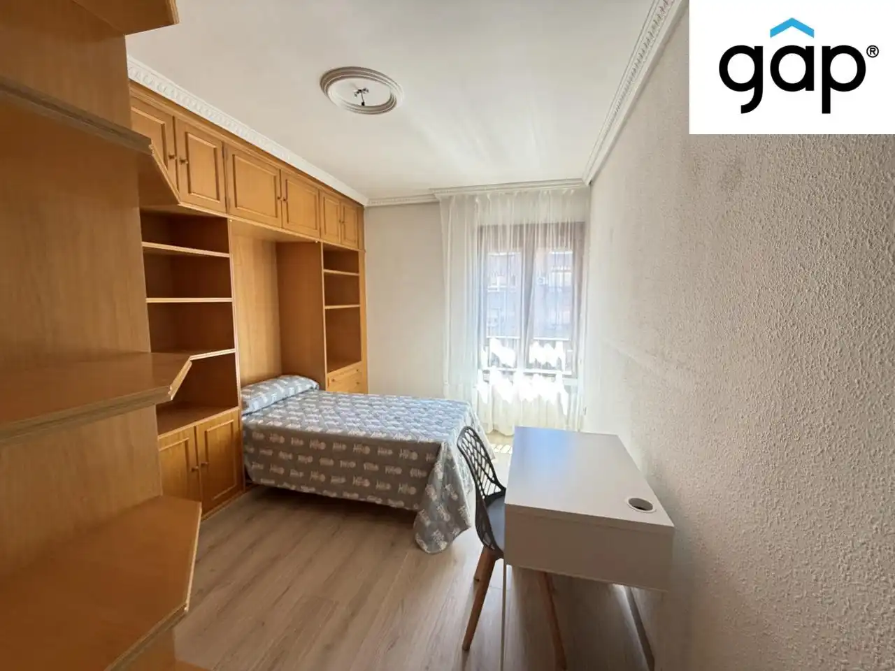 Schlafzimmer von Wohnung zur Miete in Cuenca mit Heizung, Terrasse und Möbliert