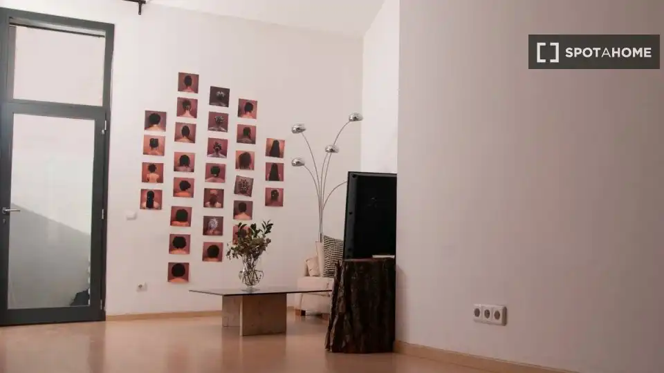 Living room of Flat for rent in Madrid  with Air Conditioner, Heating and Furnished