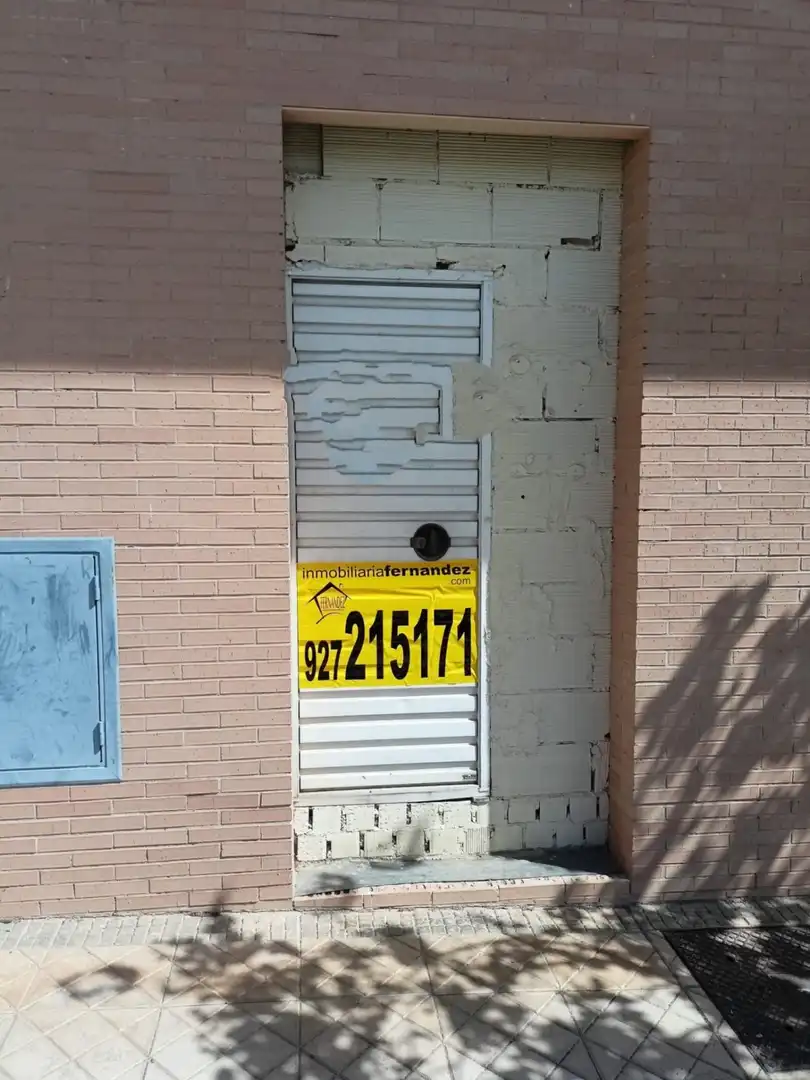Gewerbefläche zum Verkauf in Nuevo Cáceres