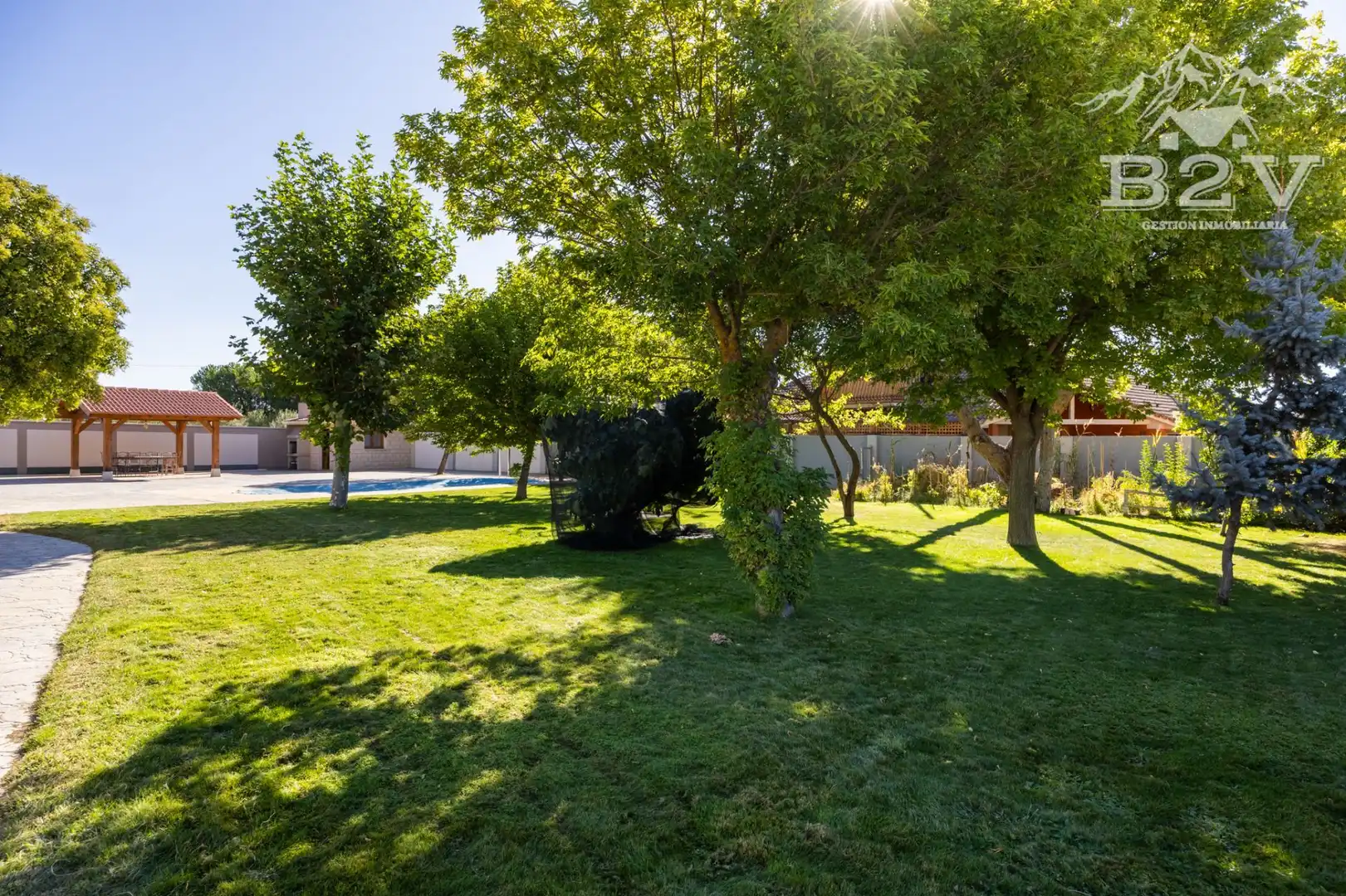 Garden of Houses for sale in Navalafuente  with Air Conditioner, Heating and Private garden
