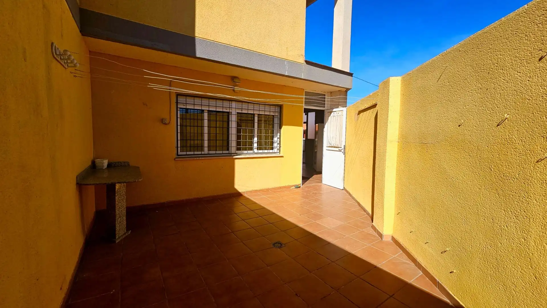 Vista exterior de Casa adosada en venta en Cartagena con Aire acondicionado, Jardín privado y Terraza