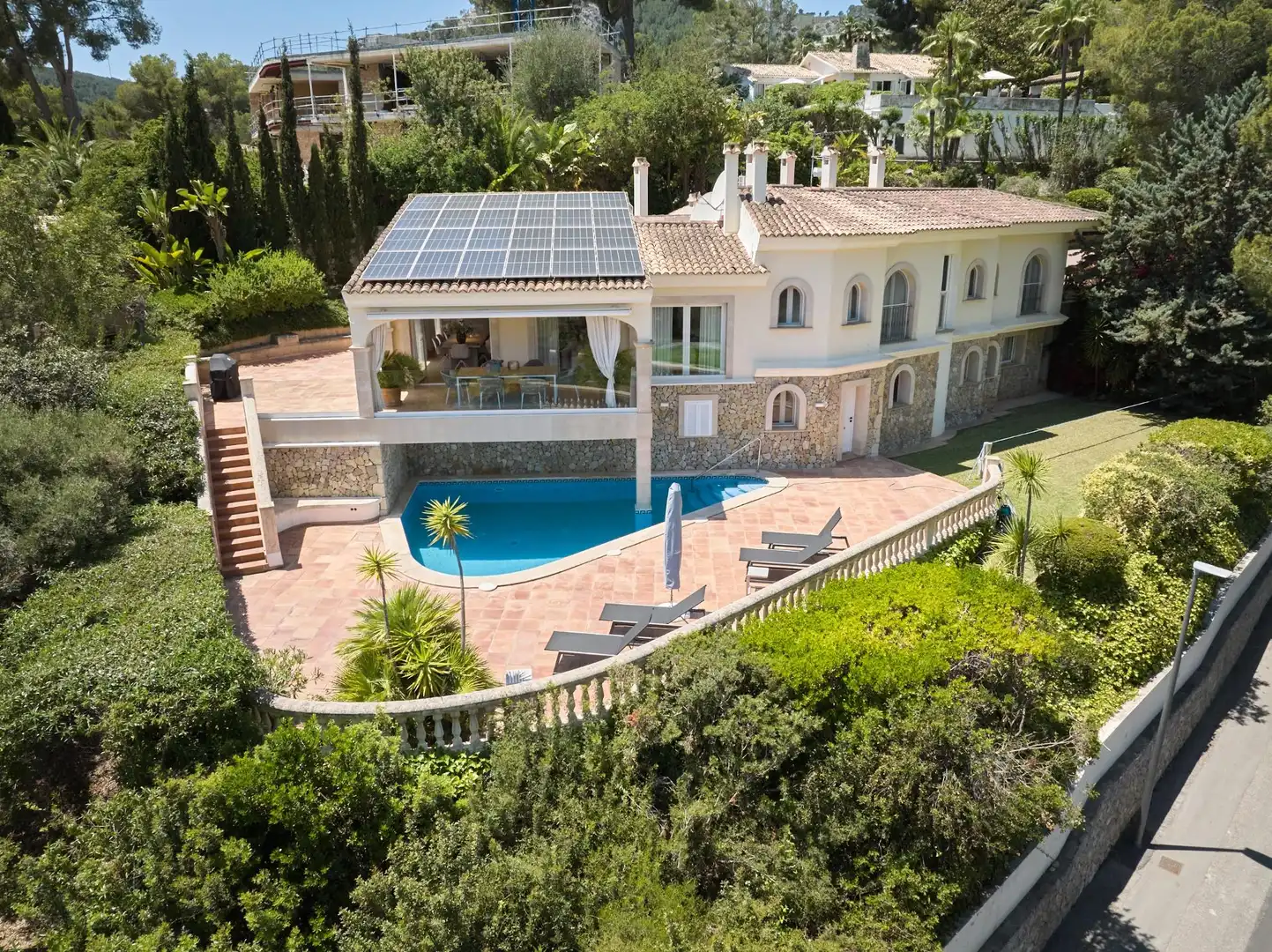 Vista exterior de Casa o xalet en venda en  Palma de Mallorca amb Aire condicionat, Jardí privat i Parquet