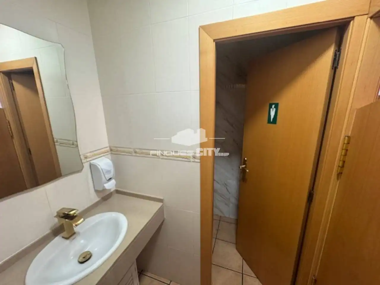 Local comercial en venta en Calle Àngel Guimerà 2, imagen 11