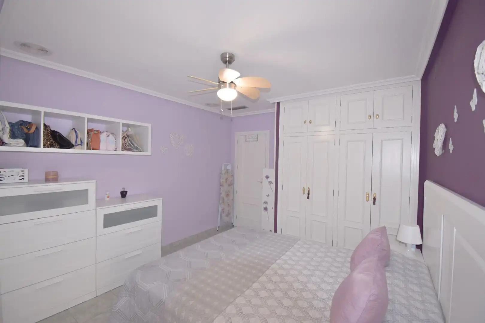 Habitación de Apartamento de alquiler en Santa Pola con Aire acondicionado, Calefacción y Terraza