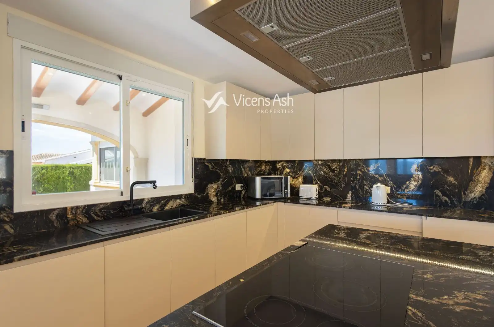 Kitchen of Houses for sale in Jávea / Xàbia  with Air Conditioner, Heating and Terrace
