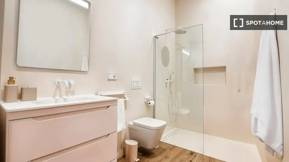 Bany de Apartament per a compartir en Altea amb Aire condicionat, Terrassa i Moblat