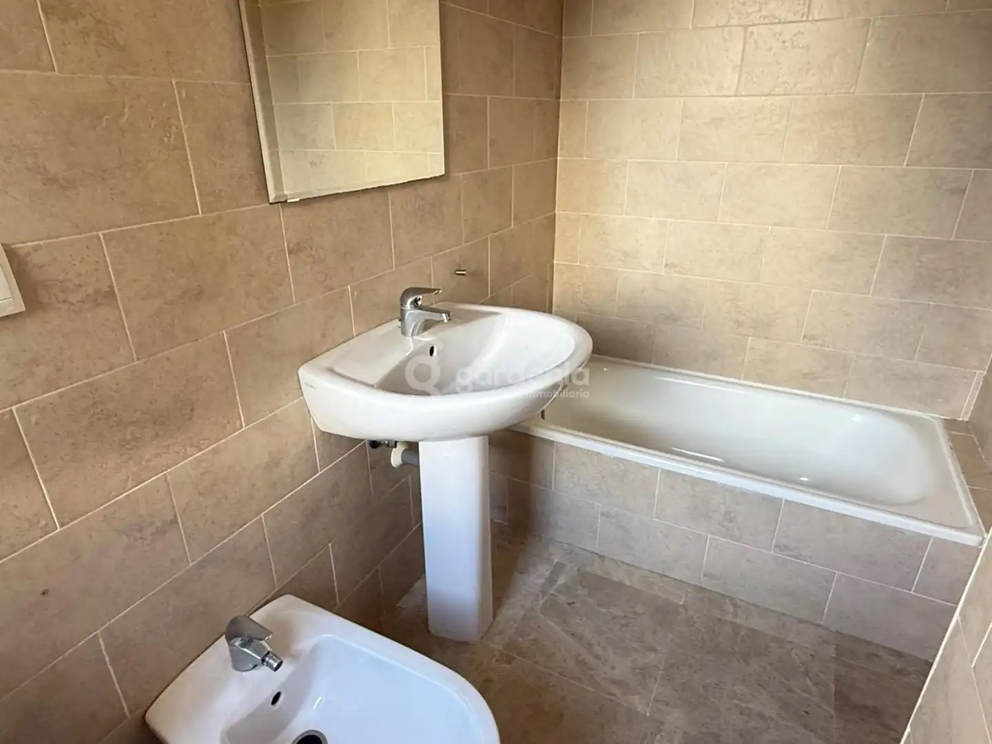 Baño de Casa adosada en venta en Castilleja de la Cuesta con Aire acondicionado y Terraza
