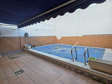 Casa a schiera con piscina in vendita a Calle Suecia