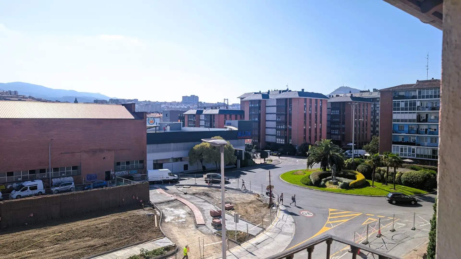 Flat with terrace for sale in Las Arenas, imagen 4