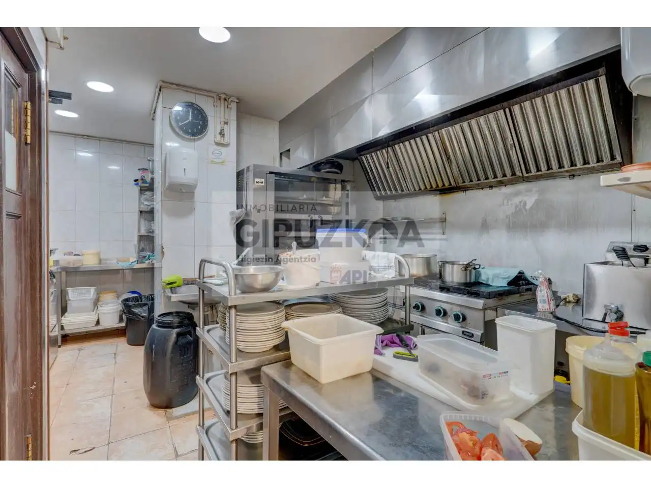 Kitchen of Commercial properties for rent in Deusto