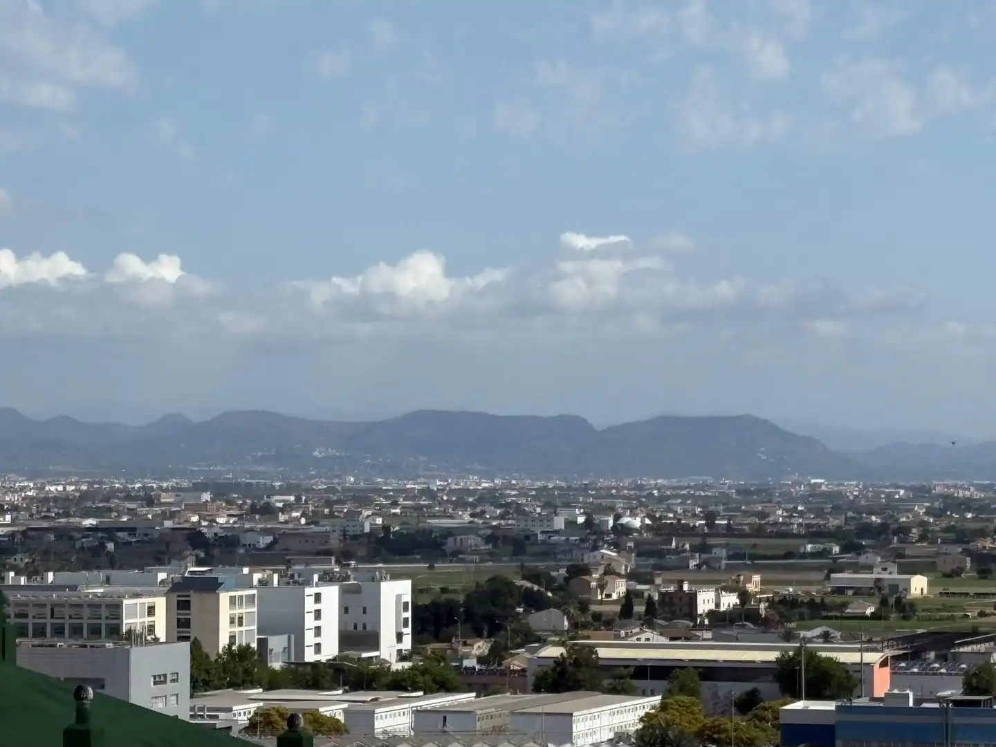 Vista exterior de Piso de alquiler en Valencia con Aire acondicionado, Parquet y Amueblado