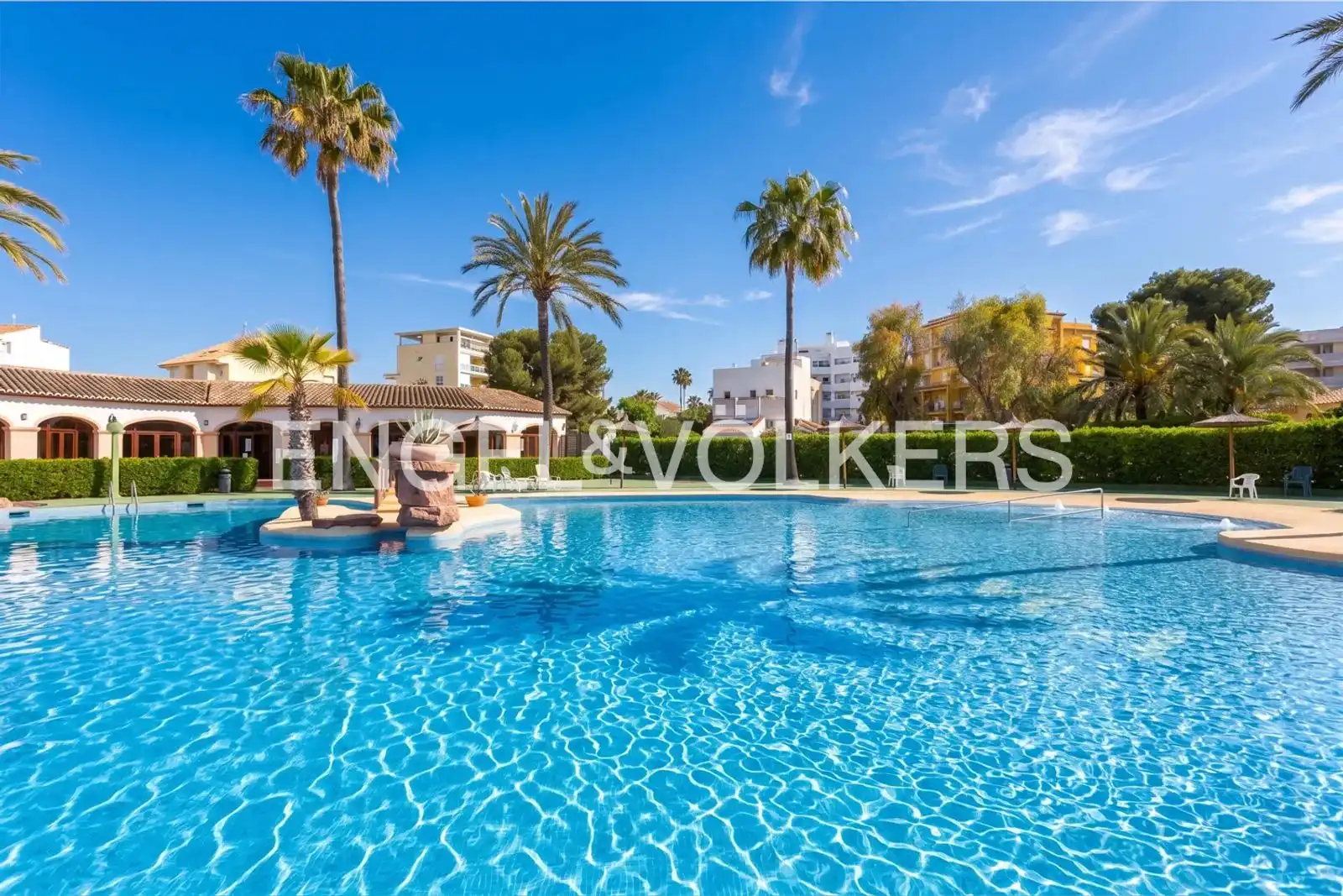 Haus mit Pool zur Miete in Montañar - El Arenal