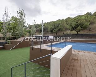 Swimming pool of Apartment for sale in Mataró  with Air Conditioner, Terrace and Swimming Pool