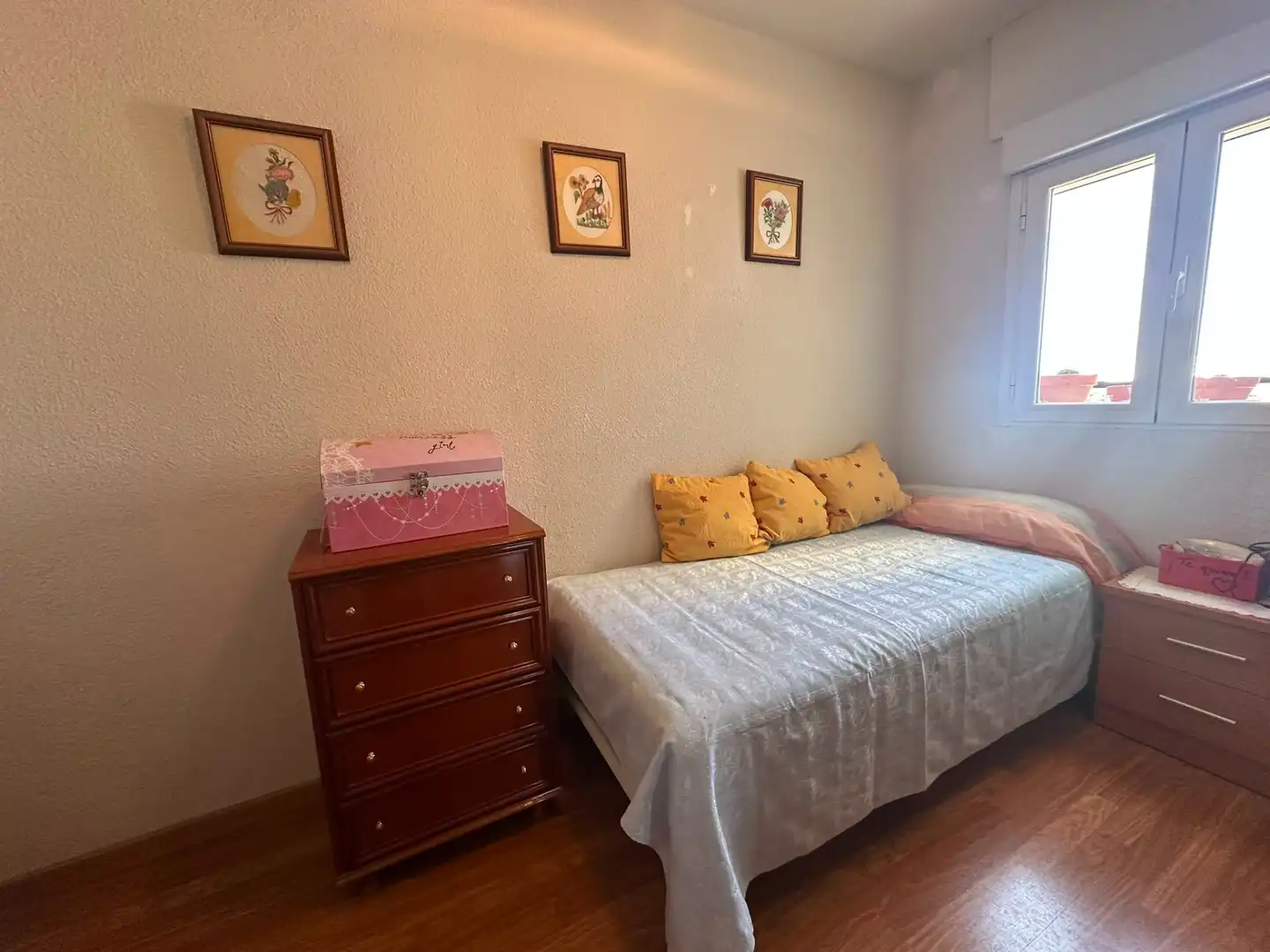 Bedroom of Flat for sale in Madrid  with Air Conditioner and Heating