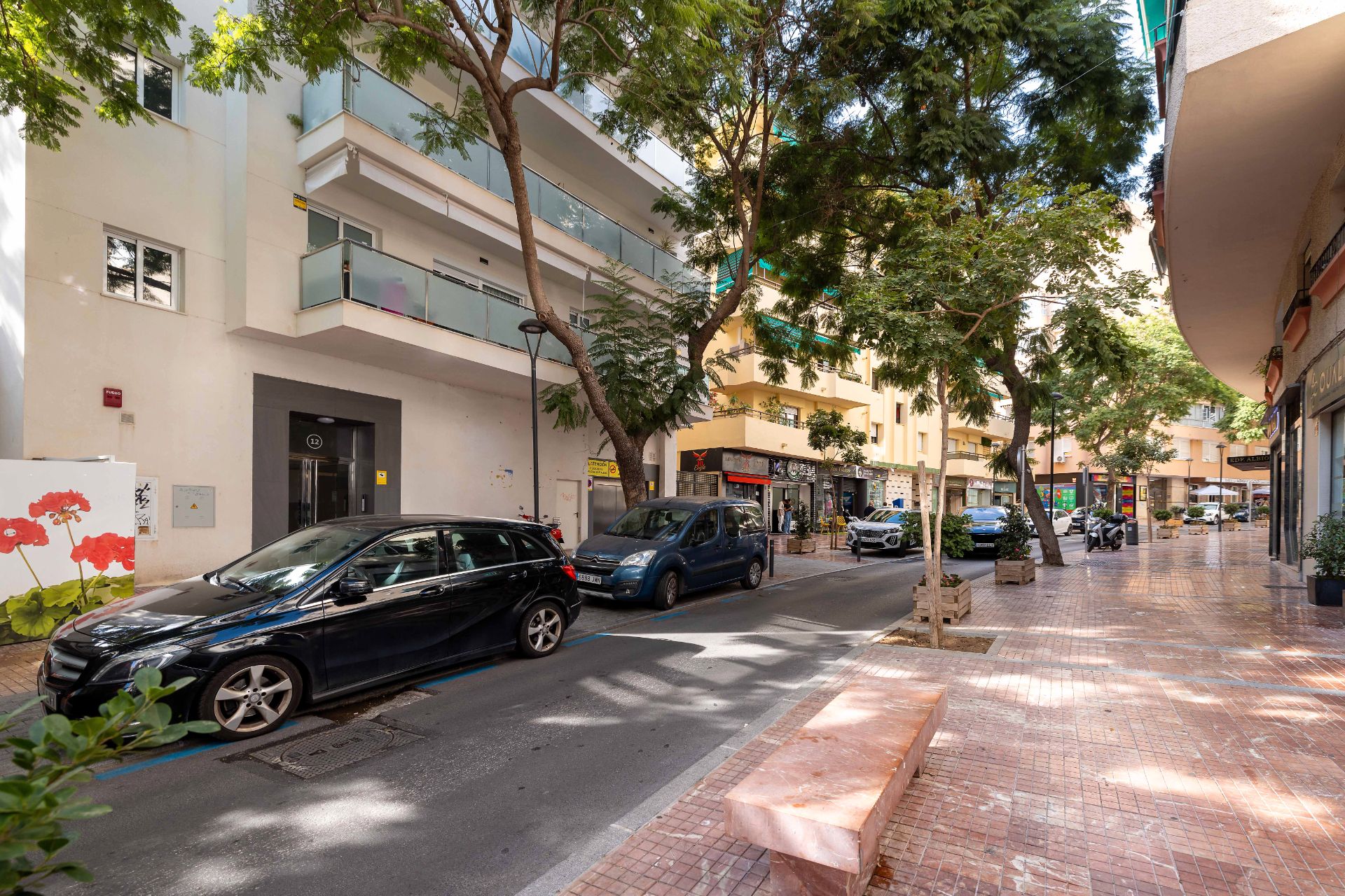 Vista exterior de Pis en venda en Marbella amb Aire condicionat, Calefacció i Terrassa