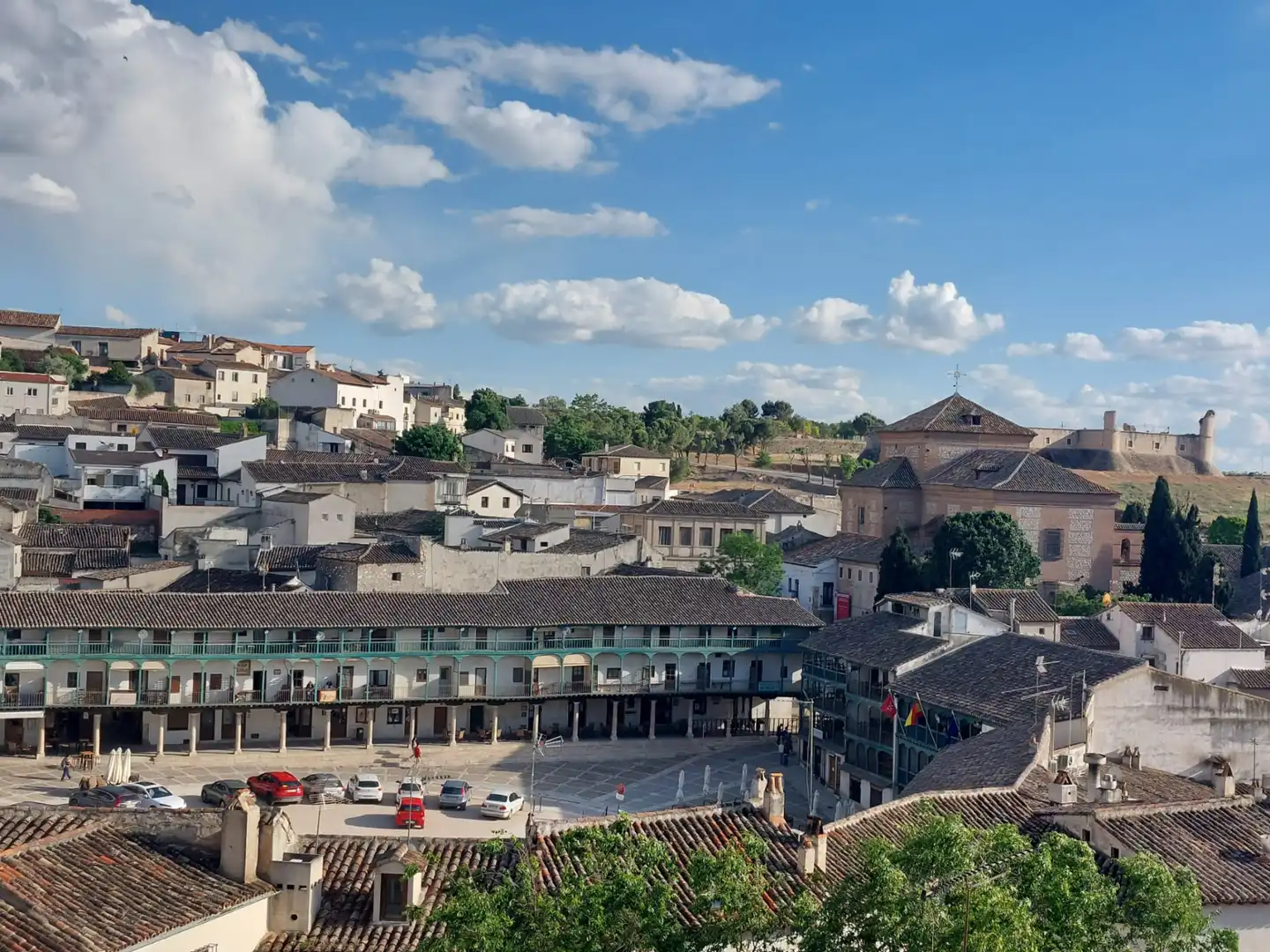 Vista exterior de Casa adosada en venda en Chinchón amb Aire condicionat, Calefacció i Jardí privat