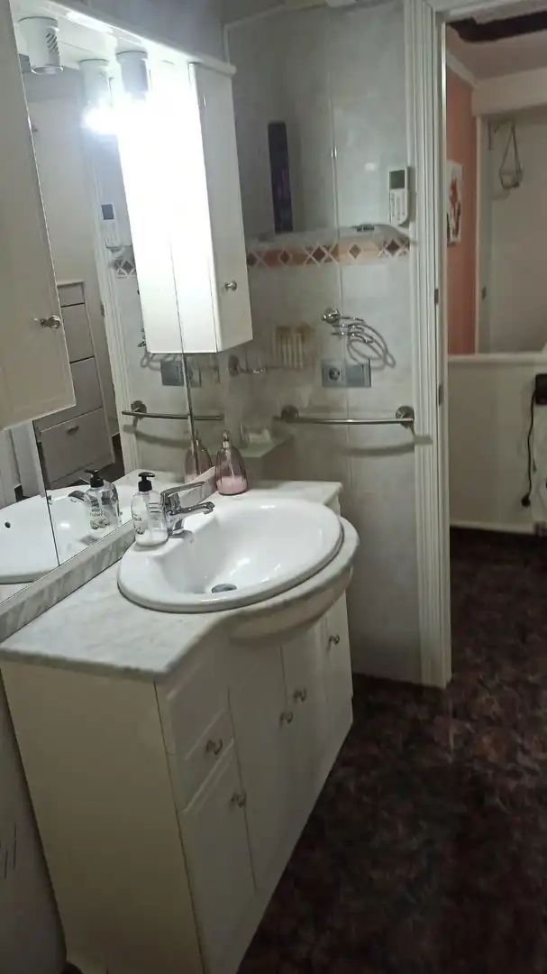 Bany de Casa o xalet en venda en Siete Aguas amb Calefacció, Terrassa i Moblat