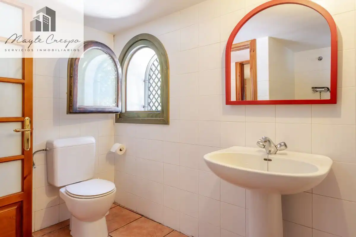 Baño de Casa o chalet en venta en La Zubia con Aire acondicionado, Calefacción y Jardín privado