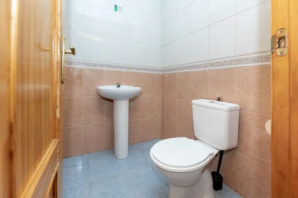Bany de Casa o xalet en venda en Alhendín amb Terrassa i Balcó