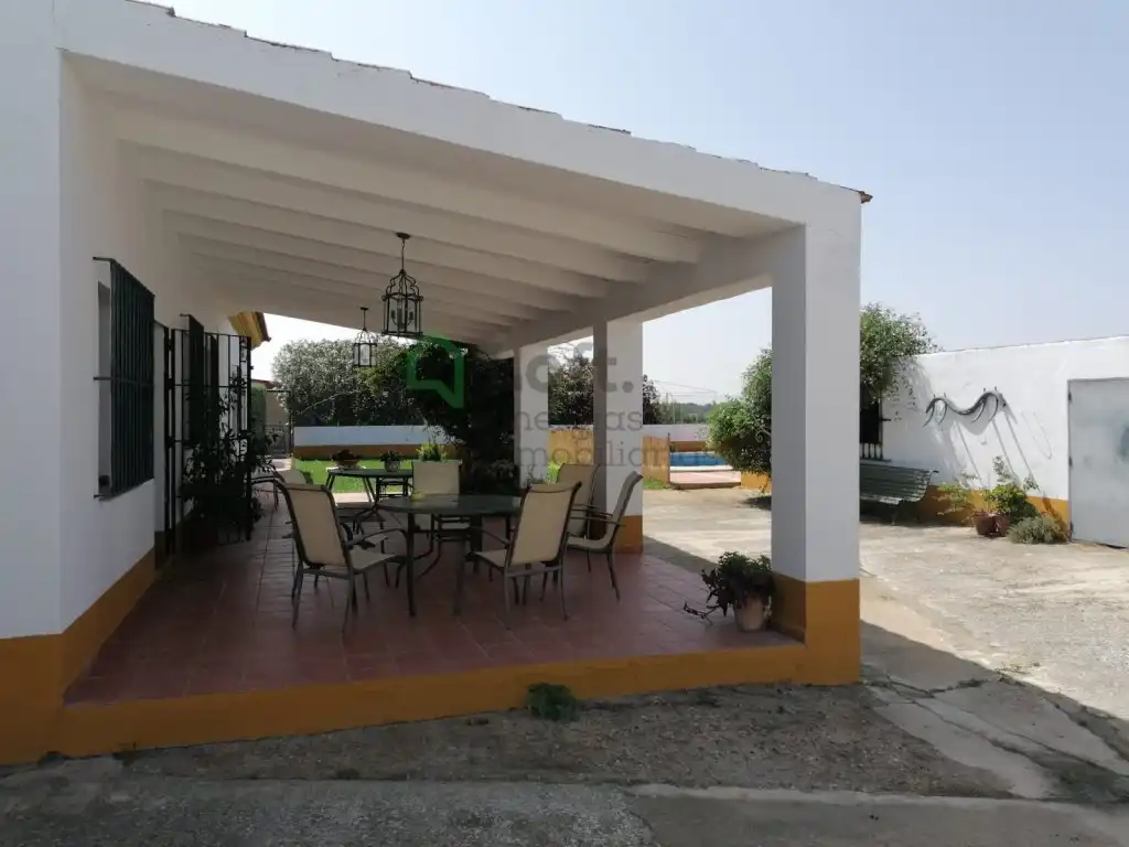 Terrassa de Casa o xalet en venda en Badajoz