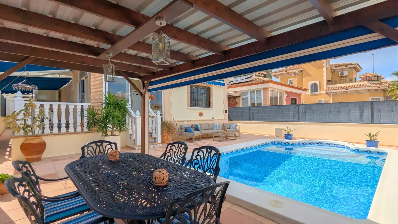 Terraza de Casa o chalet en venta en Bigastro con Microondas y Balcón