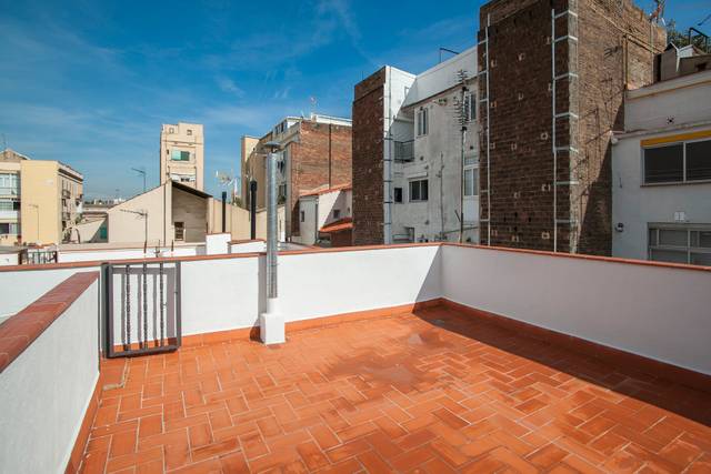 Edificio en Venta en Passatge Klein en Provençals del Poblenou