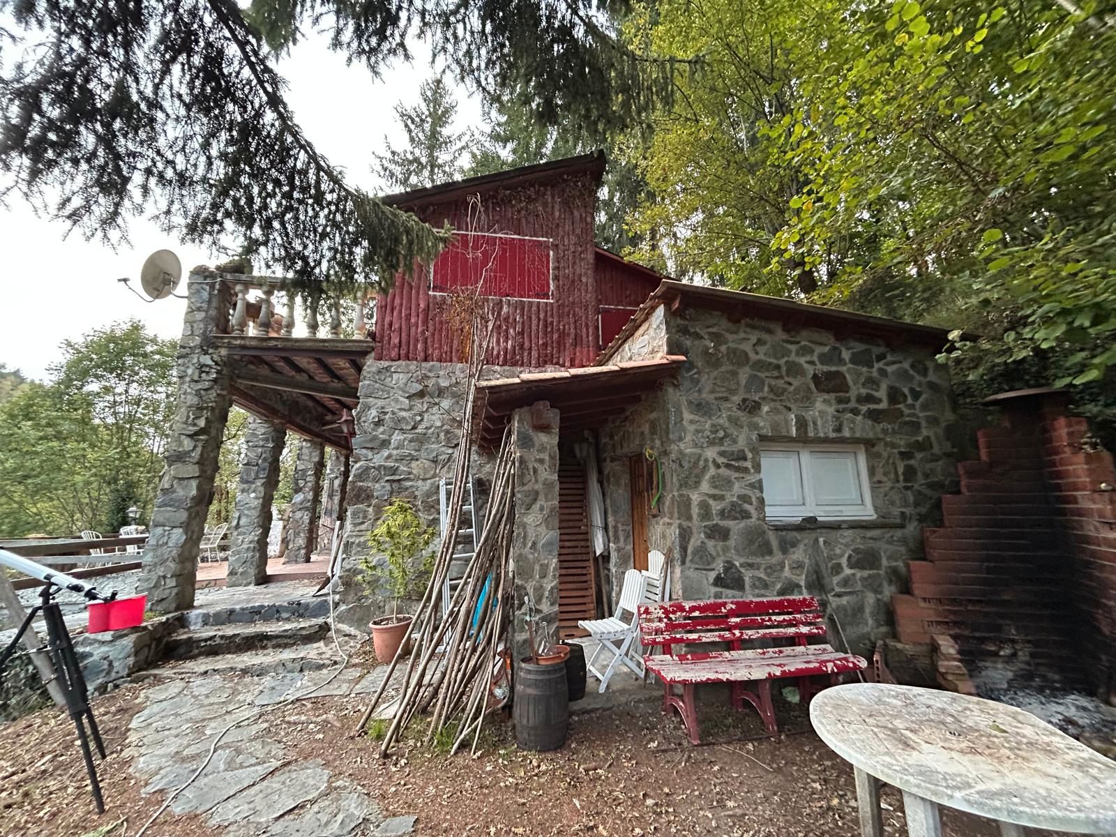 Vista exterior de Casa o xalet en venda en Molló amb Jardí privat, Terrassa i Piscina