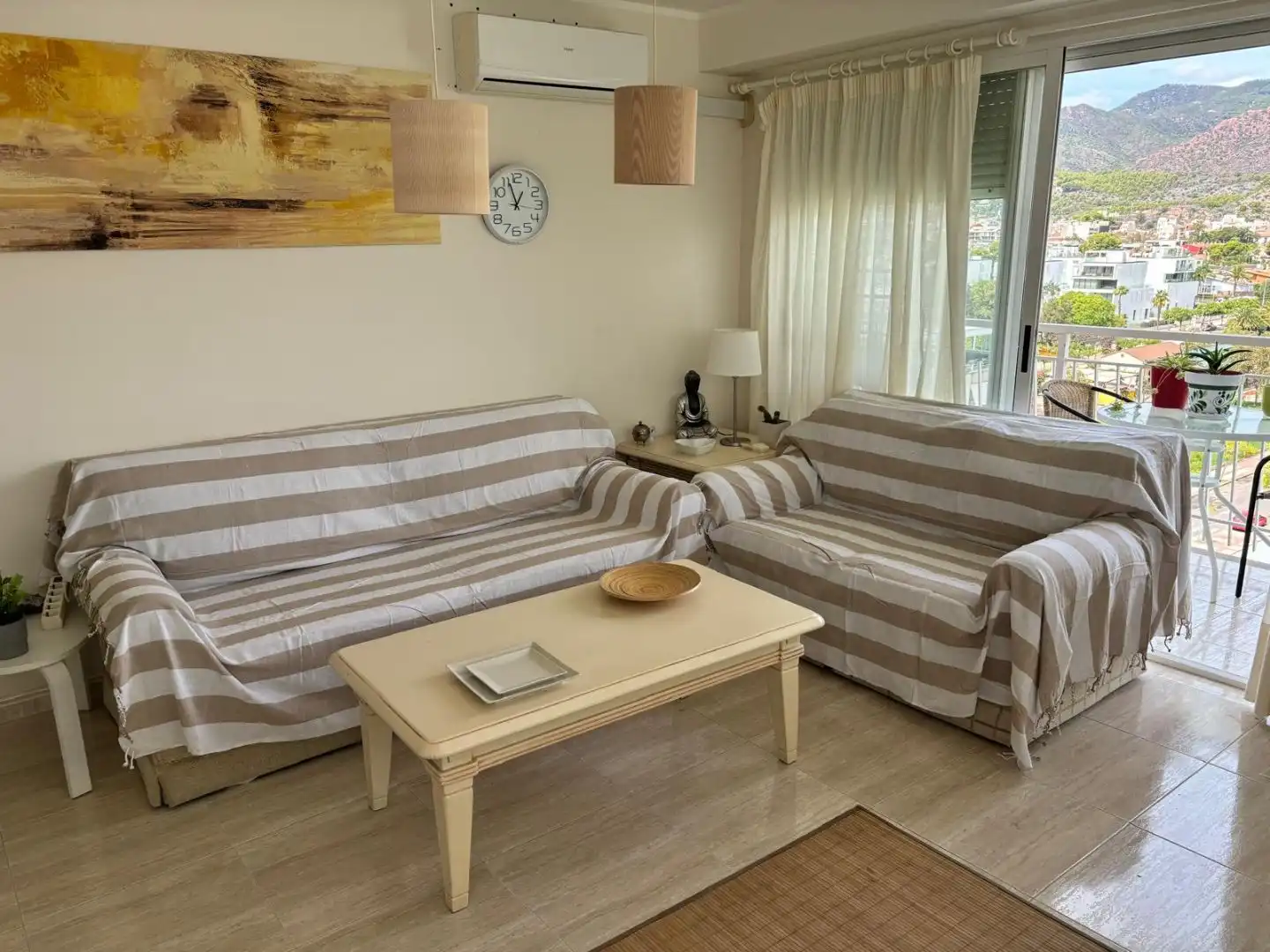 Apartament amb piscina de lloguer a Carrer la Corte 4