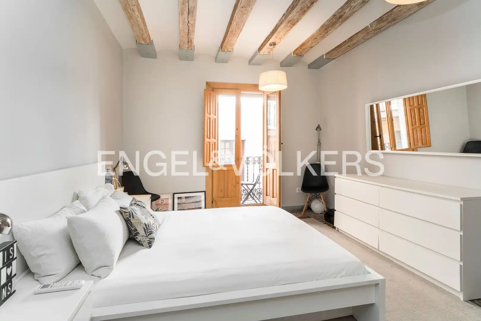 Bedroom of Flat for rent in Barcelona  with Air Conditioner, Heating and Storage room