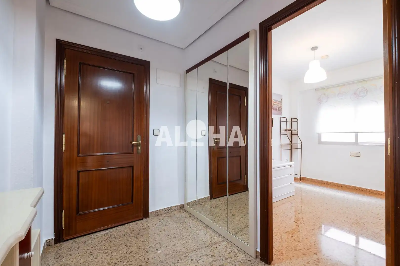 Appartamento con terrazza in affitto a Moncada, imagen 2