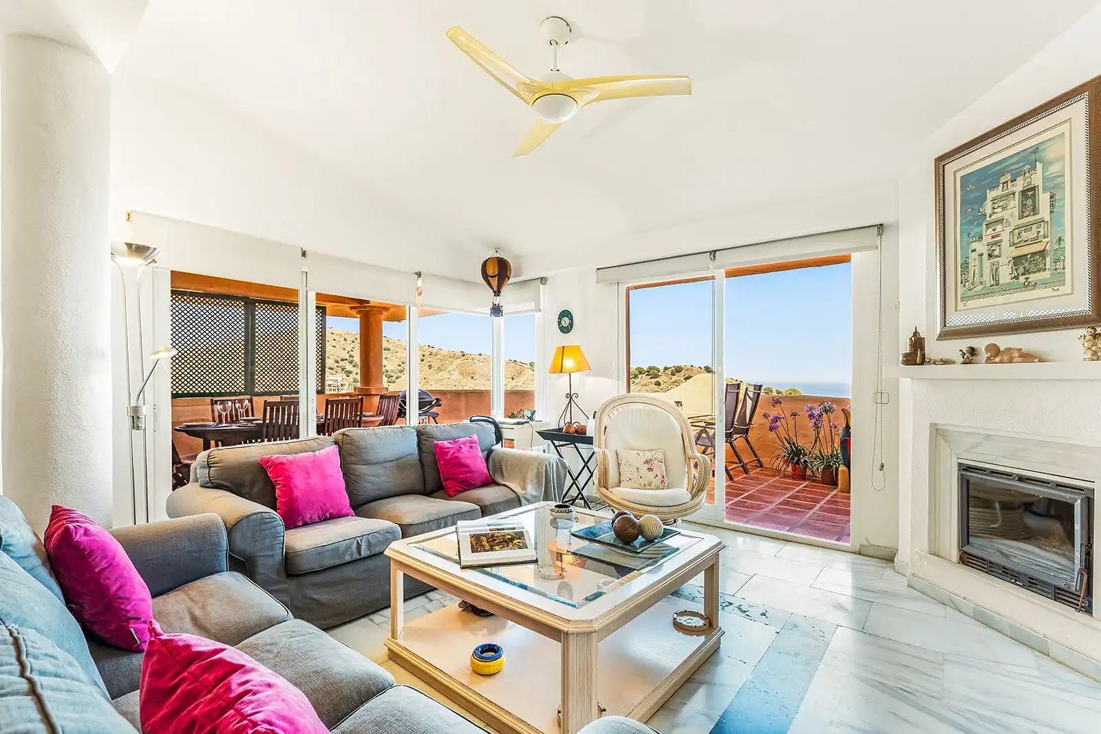Sala d'estar de Apartament en venda en Mijas amb Terrassa, Moblat i Balcó
