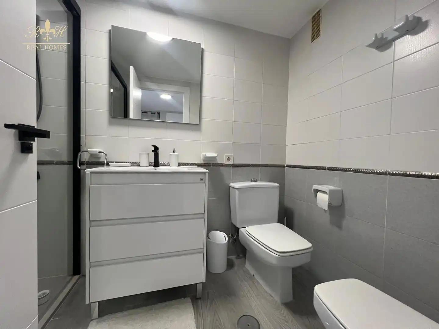 Baño de Ático de alquiler en L'Alfàs del Pi con Aire acondicionado, Calefacción y Terraza