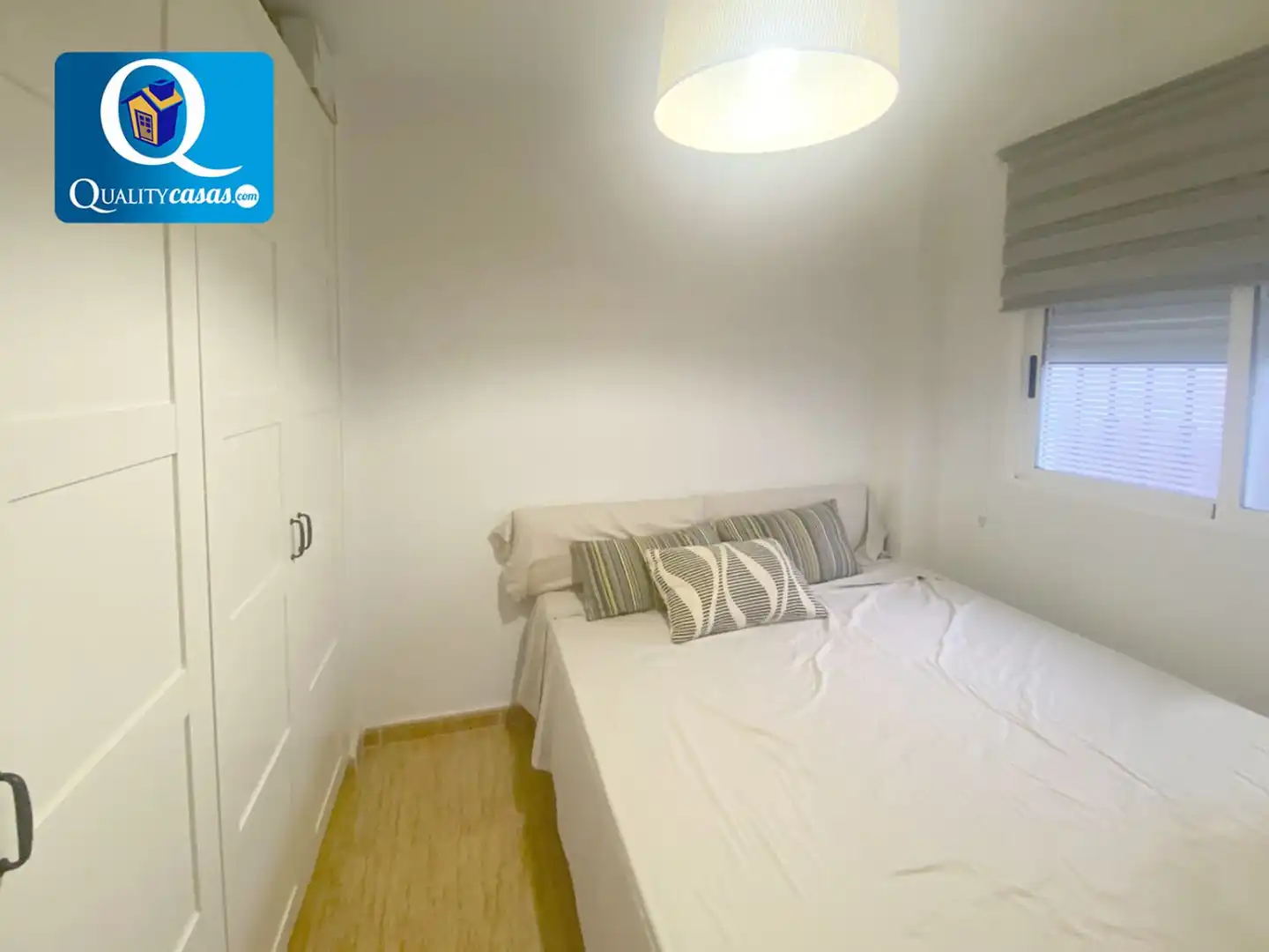 Dormitori de Casa o xalet en venda en Castalla amb Aire condicionat, Terrassa i Piscina comunitària