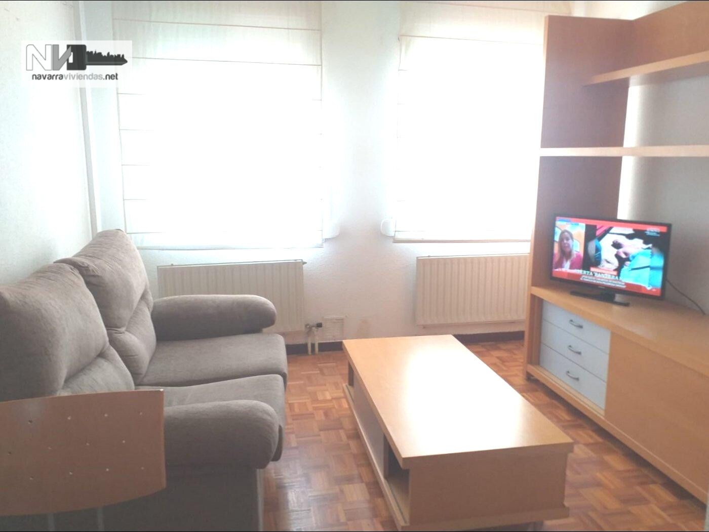 Sala d'estar de Pis en venda en  Pamplona / Iruña amb Calefacció, Parquet i Traster