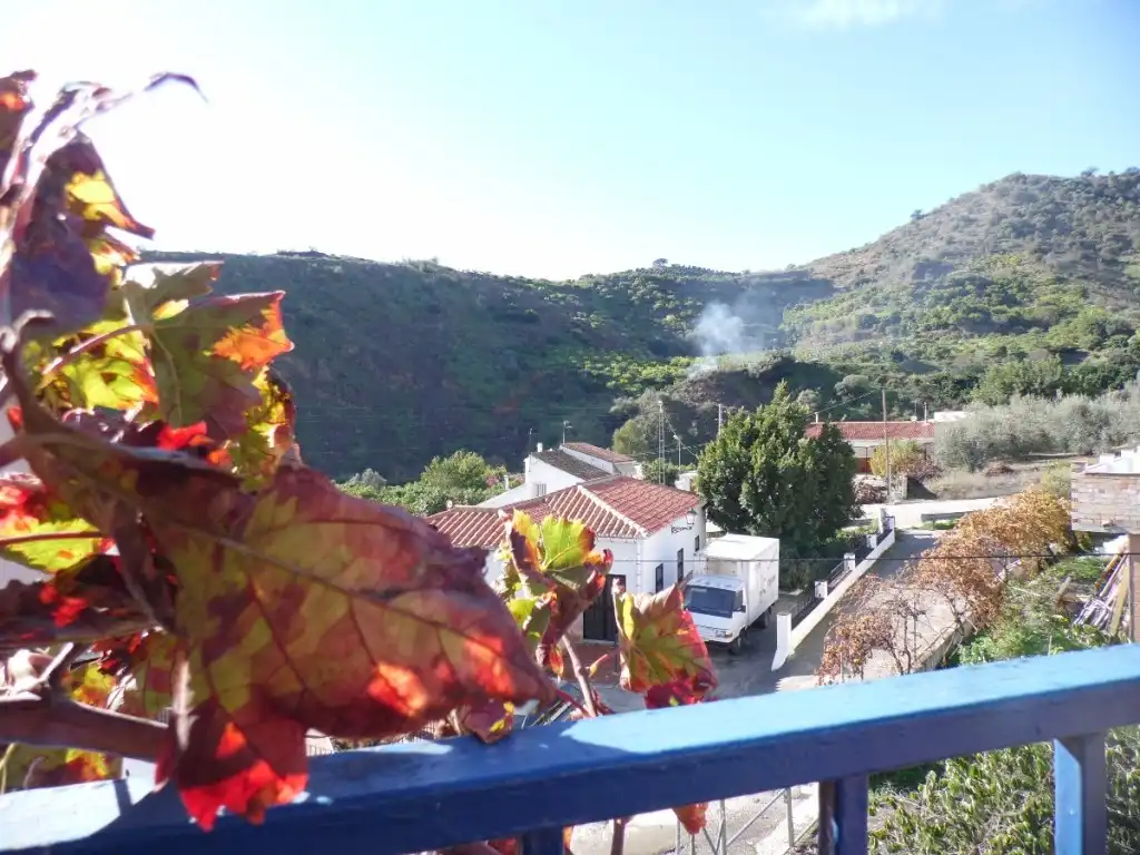 Chalet en venta en Cútar, imagen 2