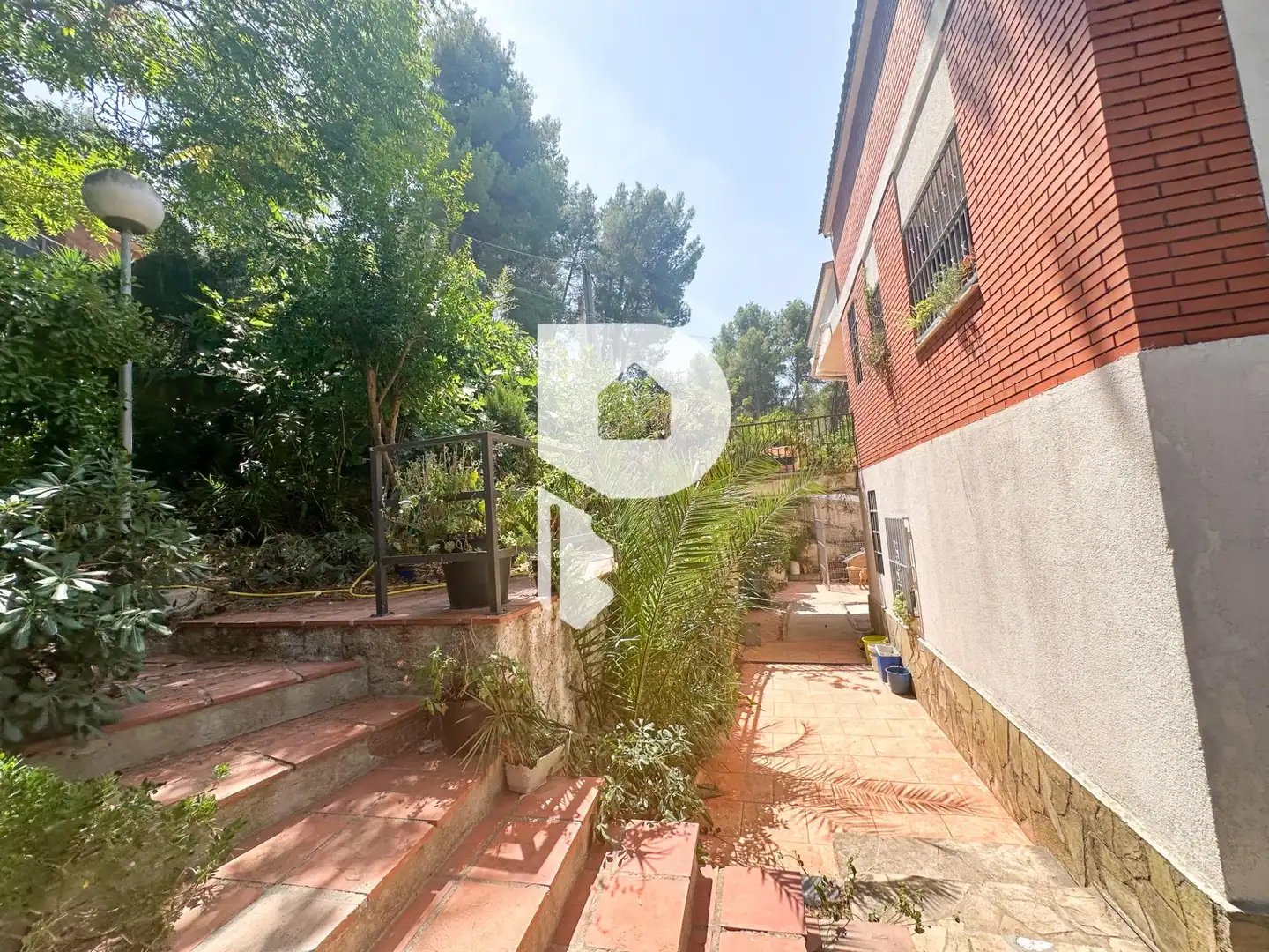 Jardí de Casa o xalet en venda en Pallejà amb Aire condicionat, Calefacció i Jardí privat